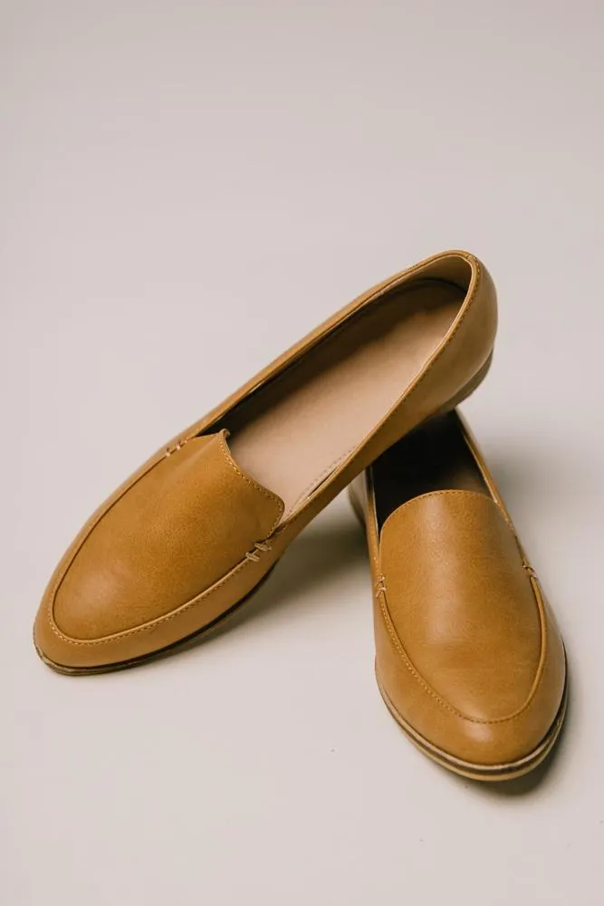 Jordan Loafers in Tan