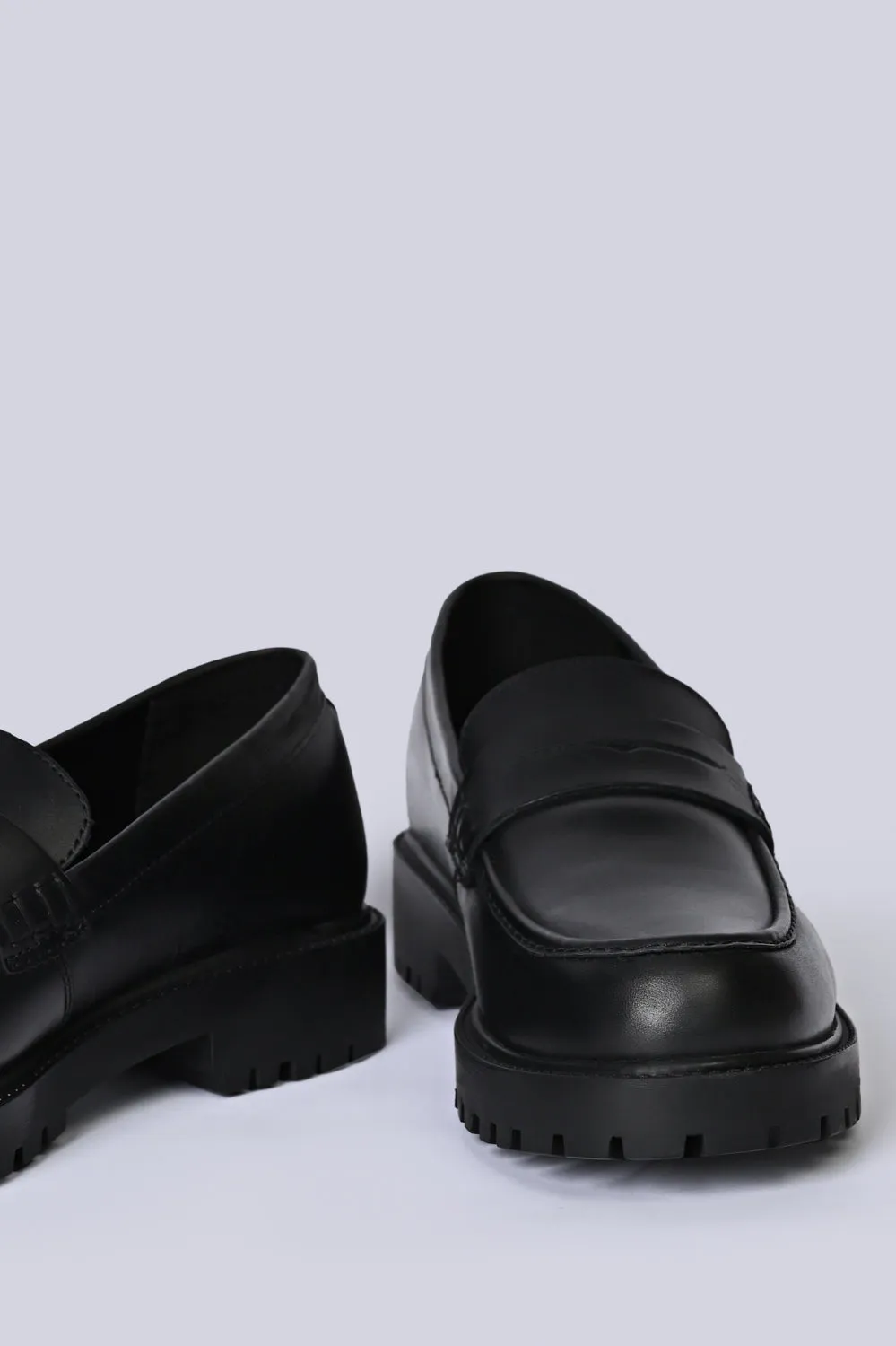 MEN LOAFERS