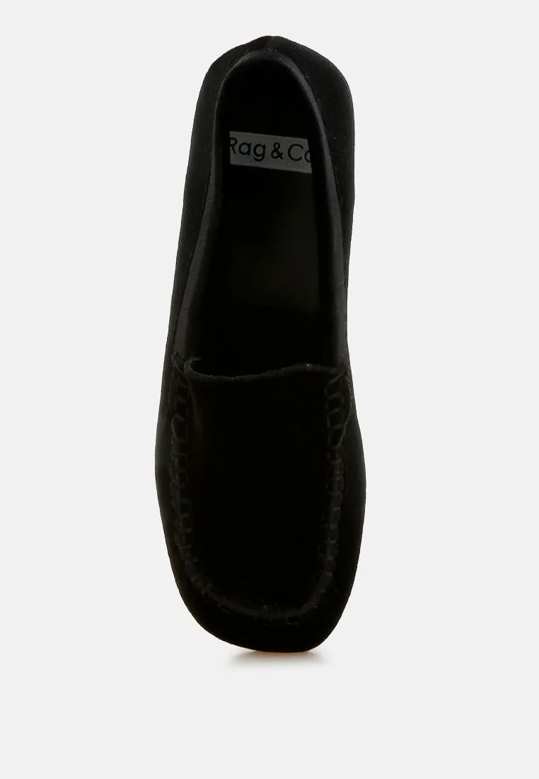 Robua Velvet Flat Loafers