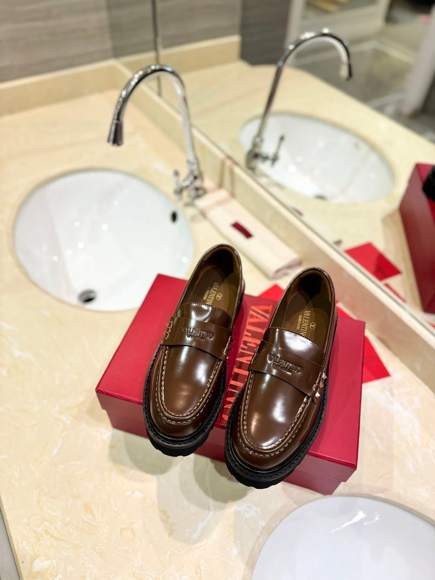 Rockstud Brown Calfskin Loafer