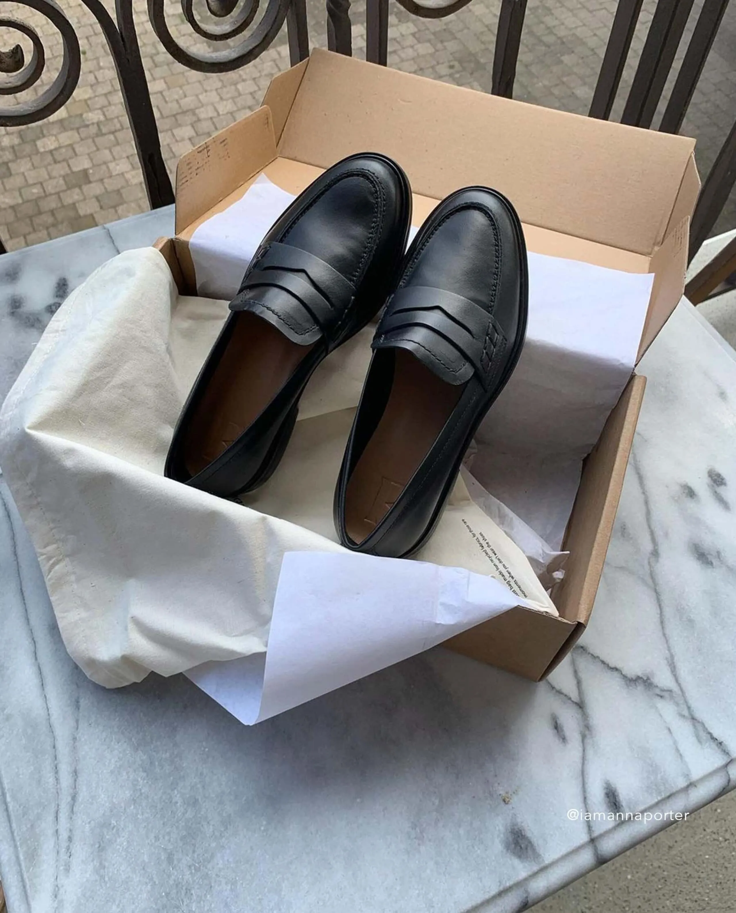 Sara Black Leather Loafers