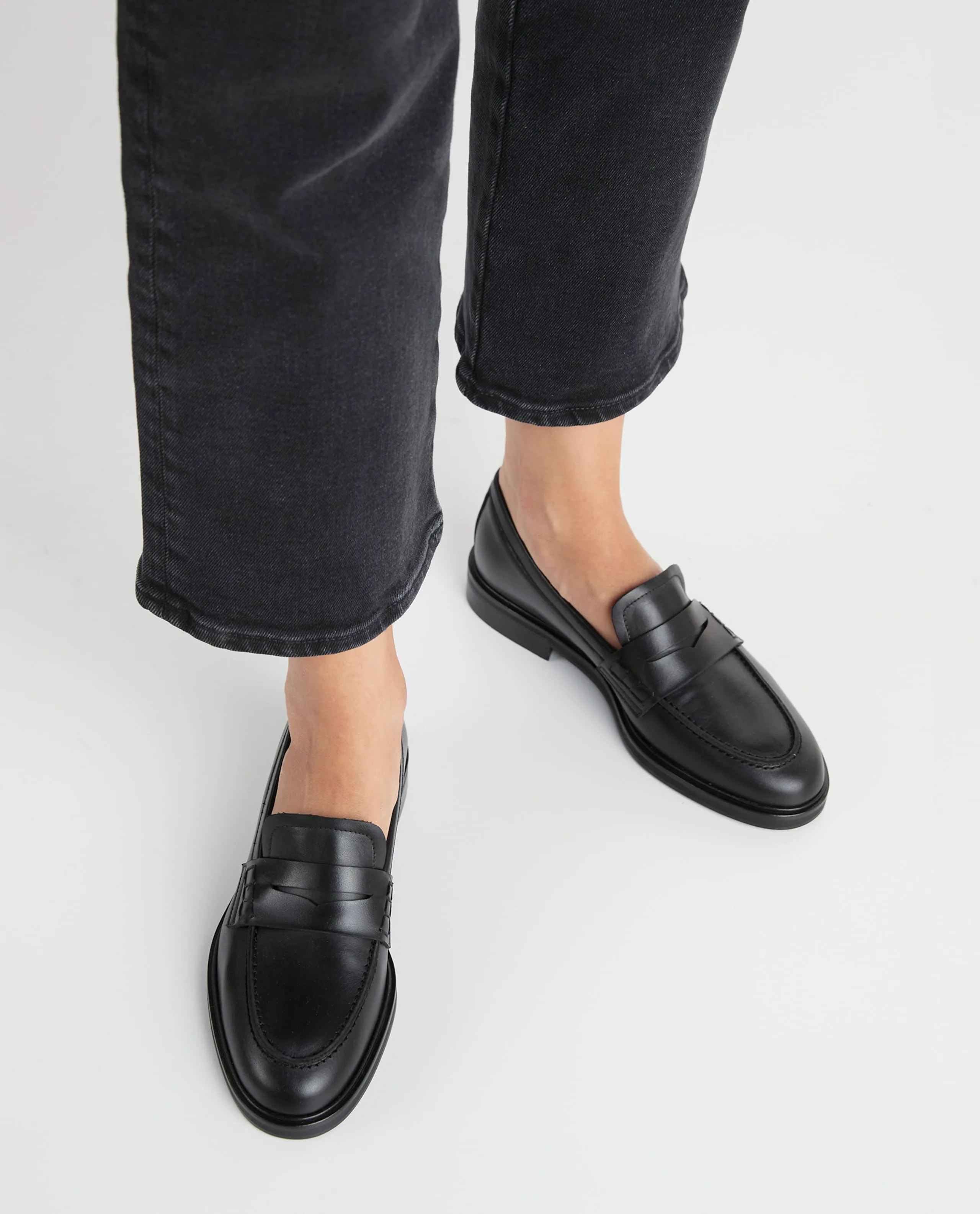 Sara Black Leather Loafers